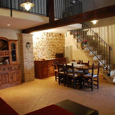 Il Paradiso Nel Borgo 아로네 외부 사진